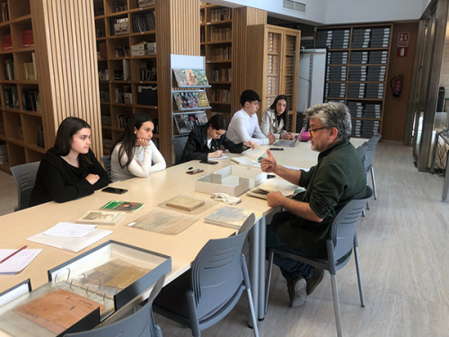 Alumnos del IES Luis Barahona de Soto de Archidona visitan la Casa de Blas Infante y el Museo de la Autonomía