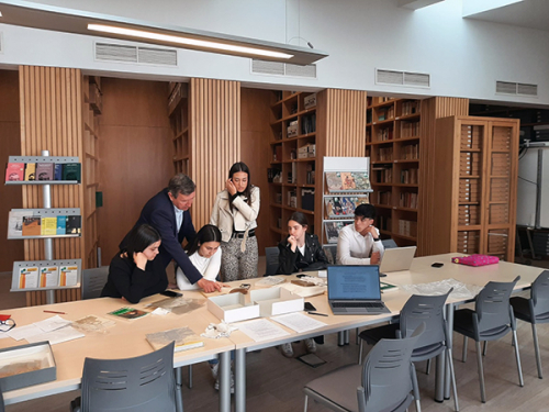 Alumnos del IES Luis Barahona de Soto de Archidona visitan la Casa de Blas Infante y el Museo de la Autonomía