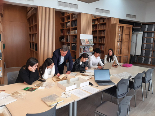 Alumnos del IES Luis Barahona de Soto de Archidona visitan la Casa de Blas Infante y el Museo de la Autonomía